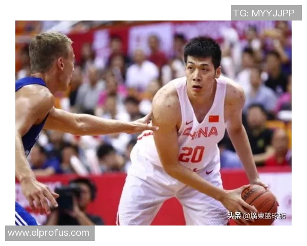 任骏飞领衔球队奋勇拼搏展现篮球魅力助力球队争夺冠军荣耀 任骏飞领衔球队奋勇拼搏展现篮球魅力助力球队争夺冠军荣耀